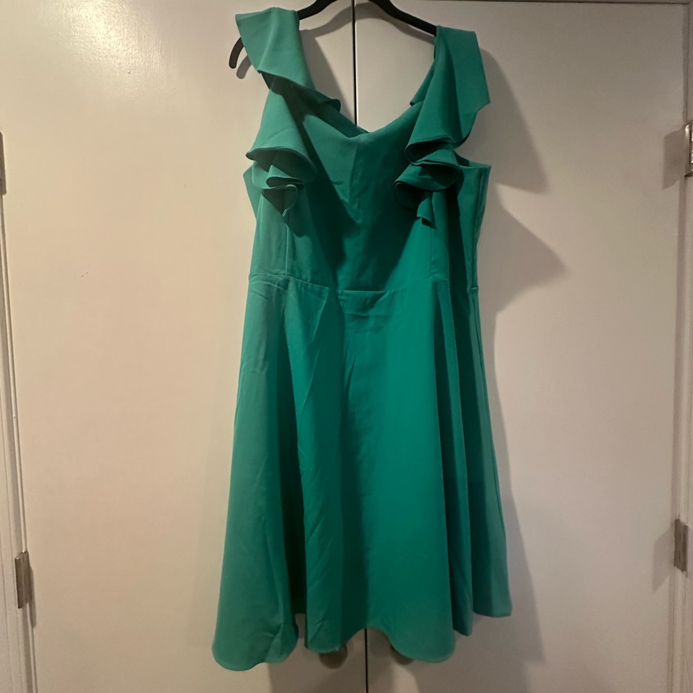 Perfectly Priscilla size 24/26 jade dress. Nwt
